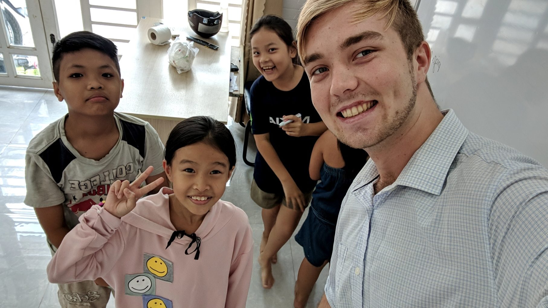 Can you teach English without a degree in Vietnam?